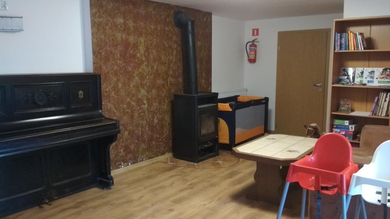 Pokoje Goscinne Jaskolcze Gniazdo Dziwnówek Esterno foto
